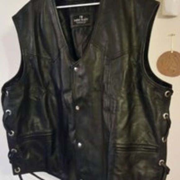 Motorcycle Vest - Picture 1 of 8